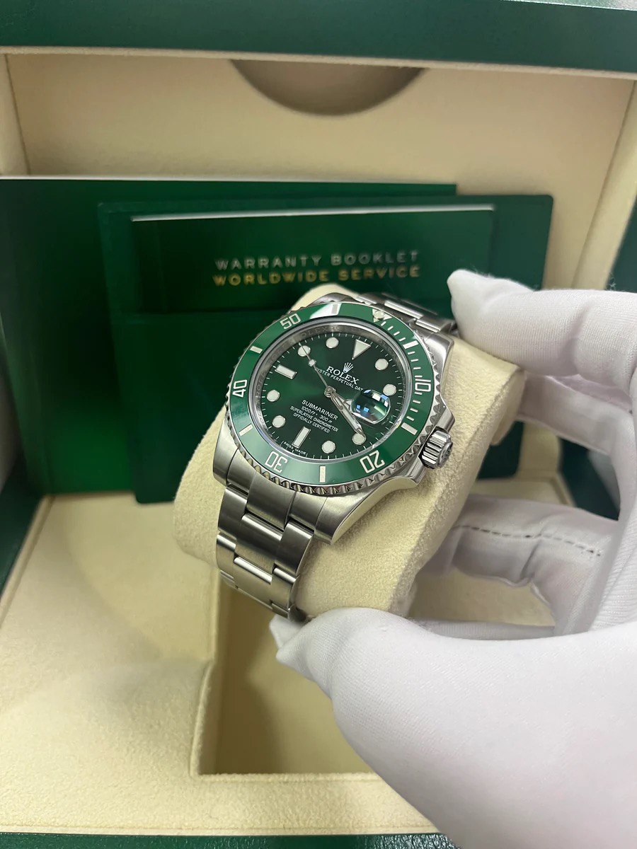 Submariner Hulk 116610LV 41 mm